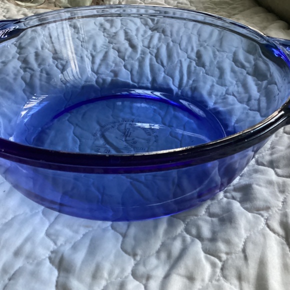 ANCHOR HOCKING COBALT BLUE TEMPERED GLASS 2 QT ROUND CASSEROLE DISH - Picture 2 of 6